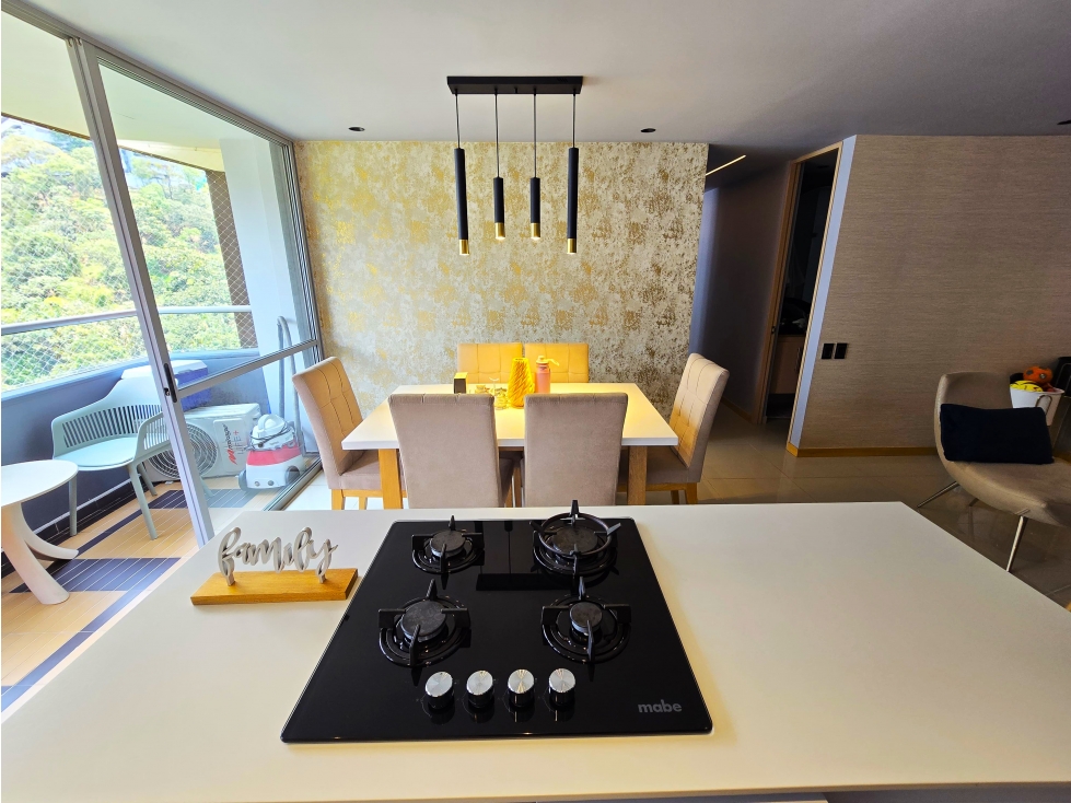Apartamento en venta en Loma Del Indio, Medellín · foto 3 de 24