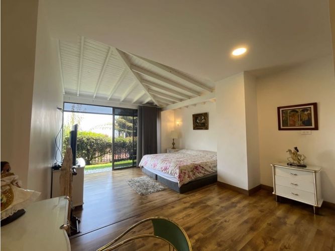 Casa de 4 alcobas en venta en Las Palmas, Medellín, 690 m² · foto 21 de 24