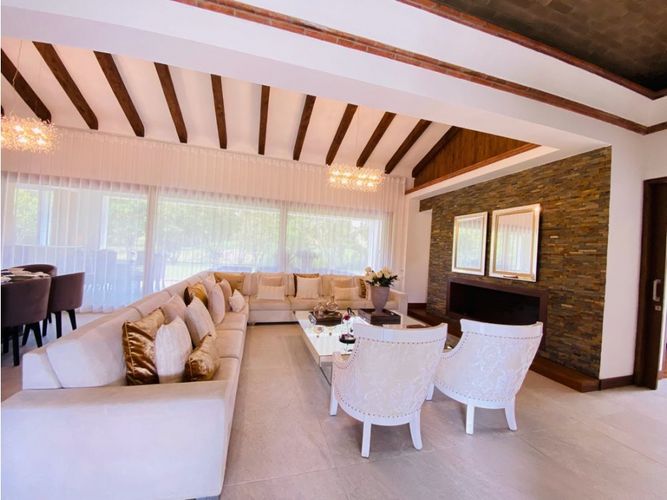 Casa de 4 alcobas en venta en Llano Grande, Rionegro, 430 m² · foto 9 de 24