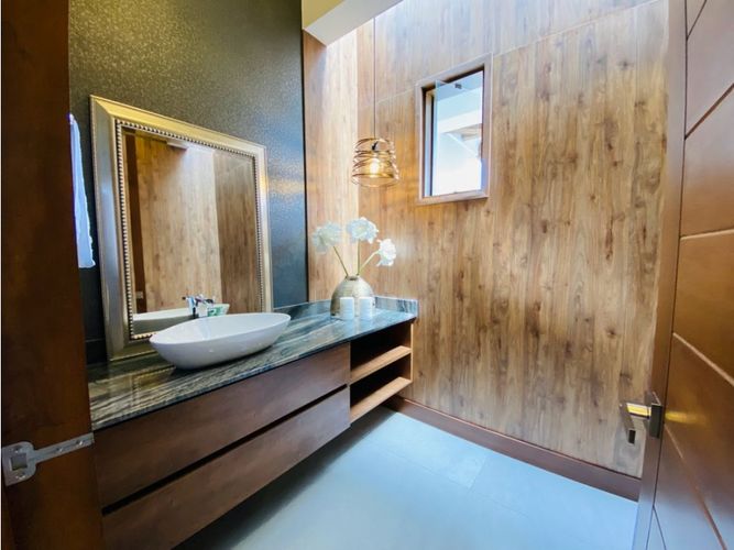 Casa de 4 alcobas en venta en Llano Grande, Rionegro, 430 m² · foto 13 de 24