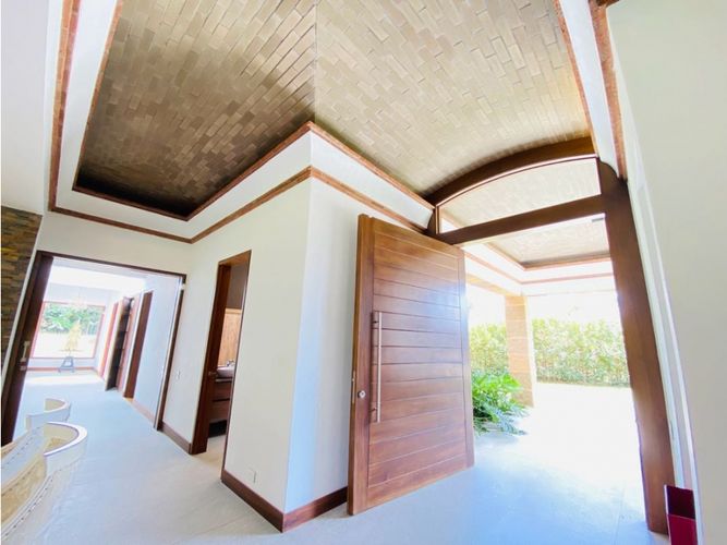 Casa de 4 alcobas en venta en Llano Grande, Rionegro, 430 m² · foto 14 de 24