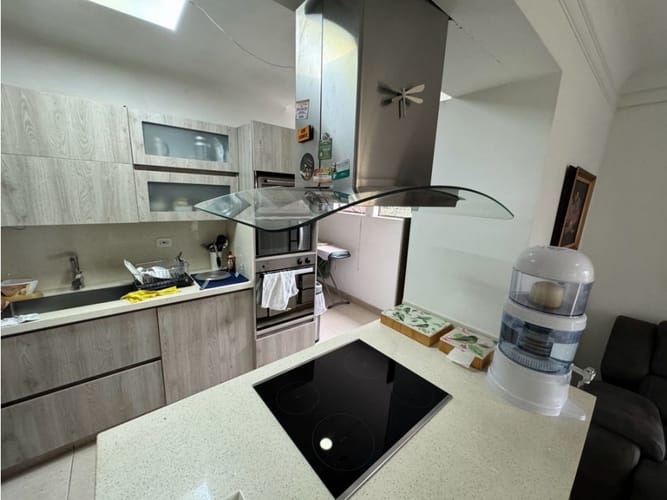 Apartamento en venta en Perpetuo Socorro, Medellín · foto 8 de 24