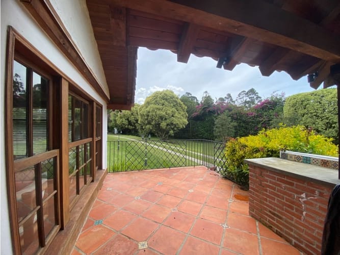 Casa de 5 alcobas en venta en Llano Grande, Rionegro, 450 m² · foto 4 de 10