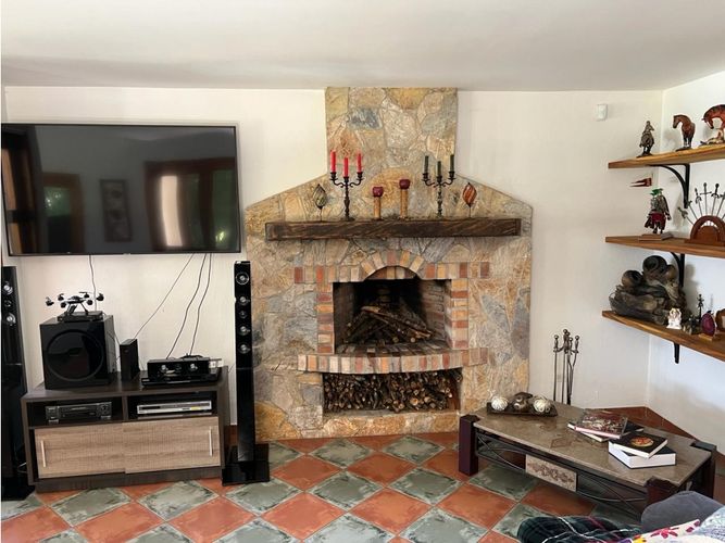 Casa de 4 alcobas en venta en Llano Grande, Rionegro, 320 m² · foto 4 de 9