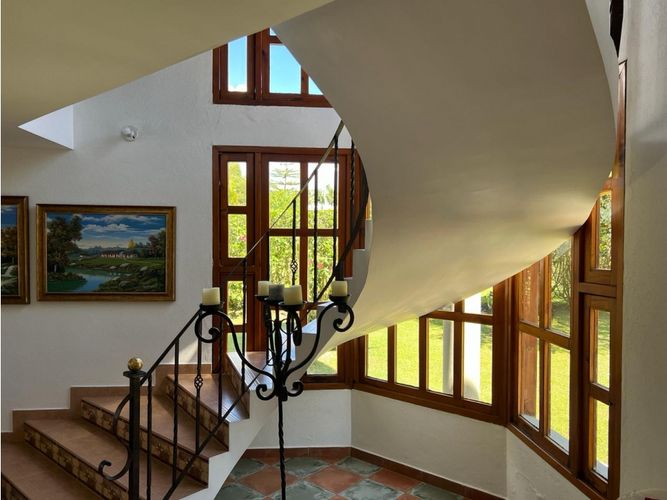 Casa de 4 alcobas en venta en Llano Grande, Rionegro, 320 m² · foto 5 de 9