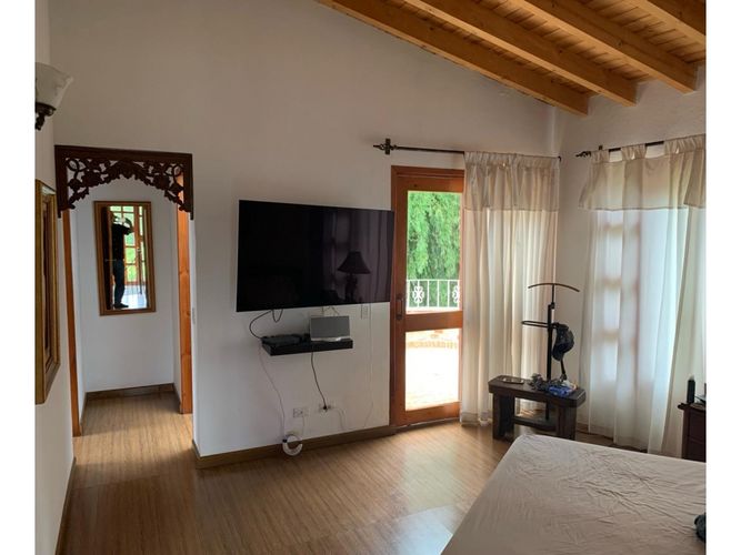 Casa de 4 alcobas en venta en Llano Grande, Rionegro, 320 m² · foto 7 de 9