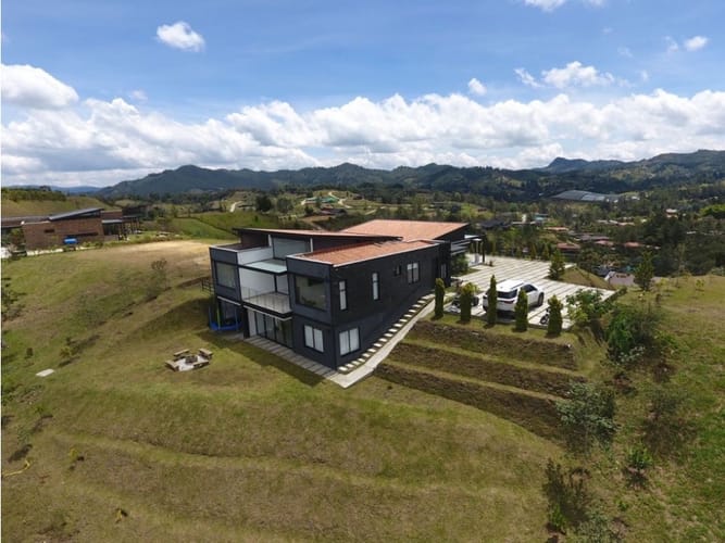 Casa de 4 alcobas en venta en Pantanillo, El Retiro, 361 m² · foto 4 de 21