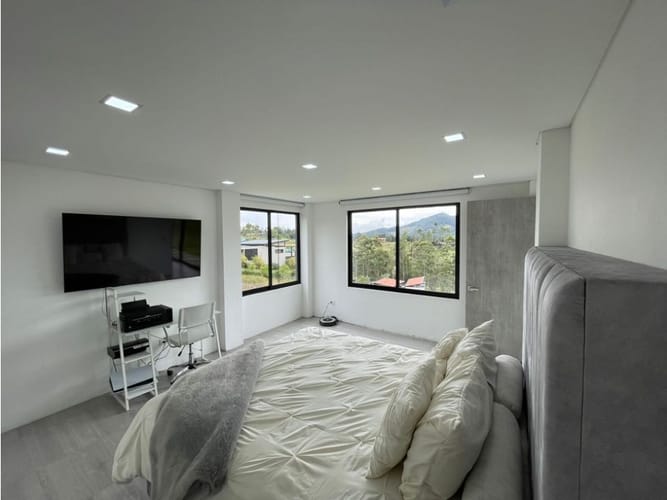 Casa de 4 alcobas en venta en Pantanillo, El Retiro, 361 m² · foto 16 de 21