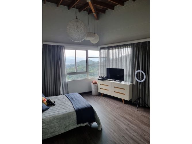 Casa de 4 alcobas en venta en San Isidro, La Estrella, 350 m² · foto 9 de 24