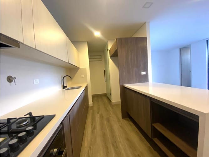 Apartamento de 1 alcoba en venta en Los Balsos, Medellín, 89 m² · foto 6 de 21