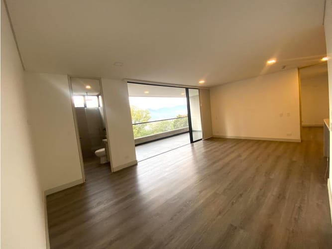 Apartamento de 1 alcoba en venta en Los Balsos, Medellín, 89 m² · foto 7 de 21