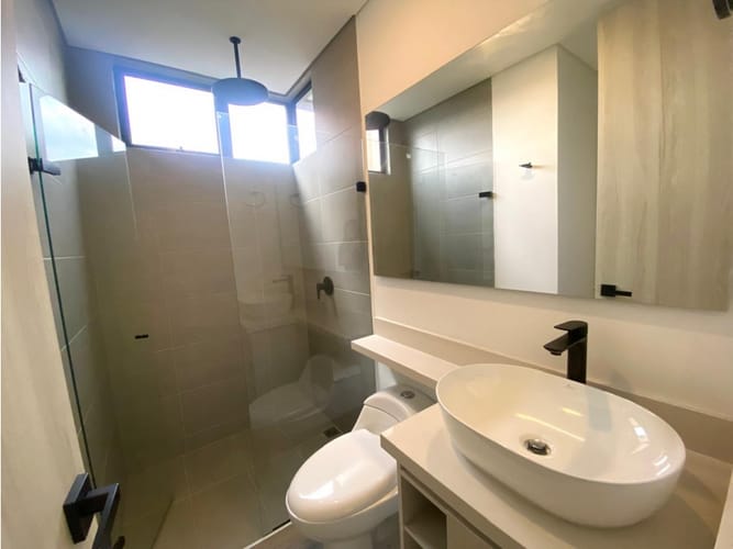 Apartamento de 1 alcoba en venta en Los Balsos, Medellín, 89 m² · foto 8 de 21