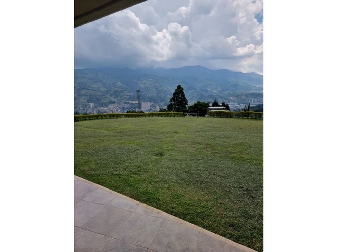 Casa de 4 alcobas en venta en San Isidro, La Estrella, 350 m² · foto 16 de 24