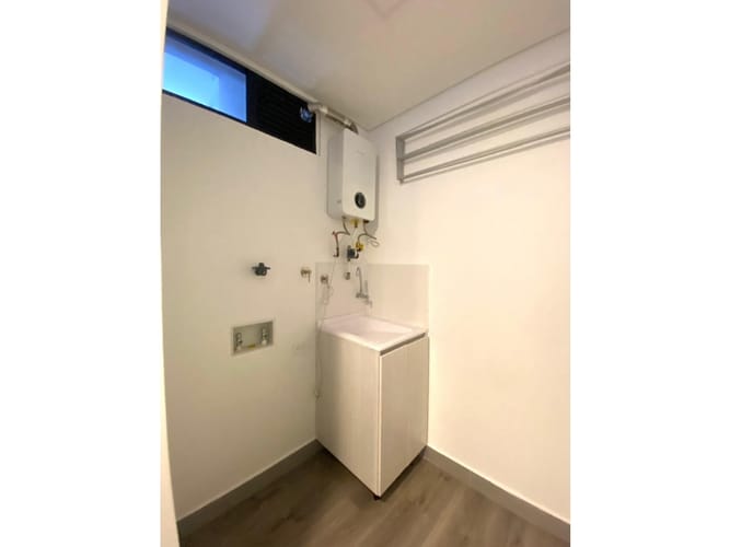 Apartamento de 1 alcoba en venta en Los Balsos, Medellín, 89 m² · foto 11 de 21