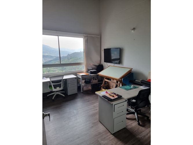 Casa de 4 alcobas en venta en San Isidro, La Estrella, 350 m² · foto 18 de 24