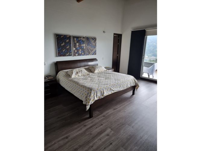 Casa de 4 alcobas en venta en San Isidro, La Estrella, 350 m² · foto 20 de 24