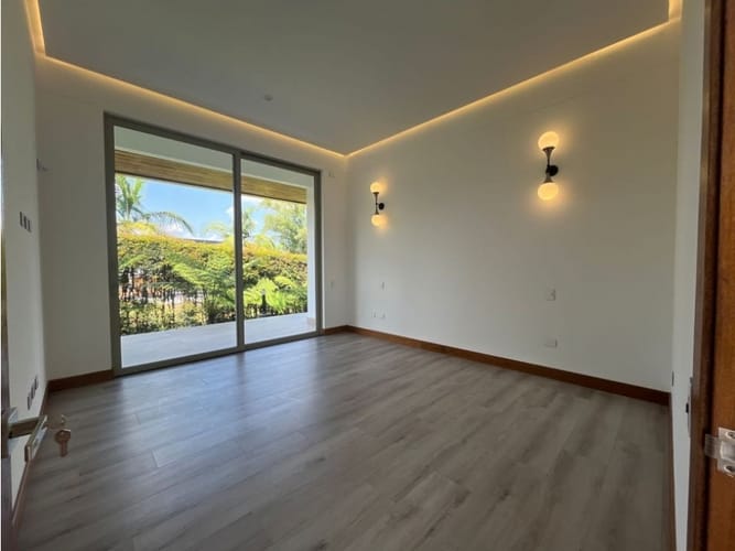 Casa de 4 alcobas en venta en Llano Grande, Rionegro, 600 m² · foto 8 de 17
