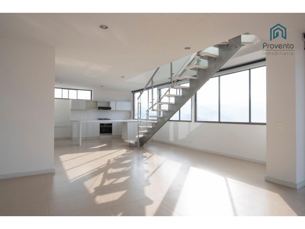 Apartamento en venta en Altos Del Poblado, Medellín · foto 4 de 10