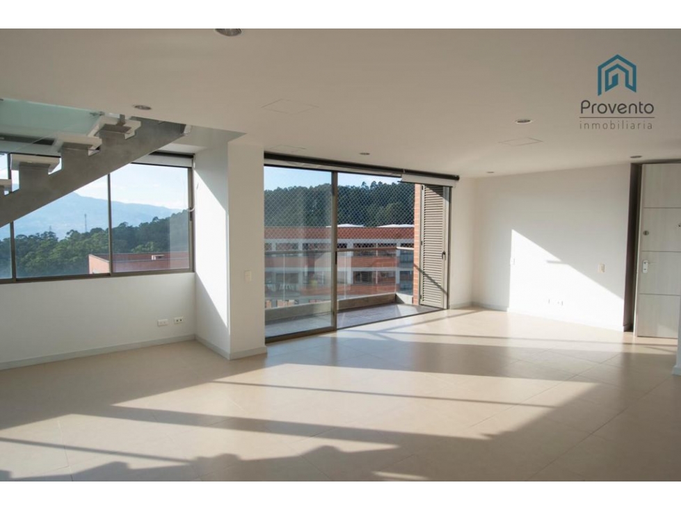 Apartamento en venta en Altos Del Poblado, Medellín · foto 6 de 10