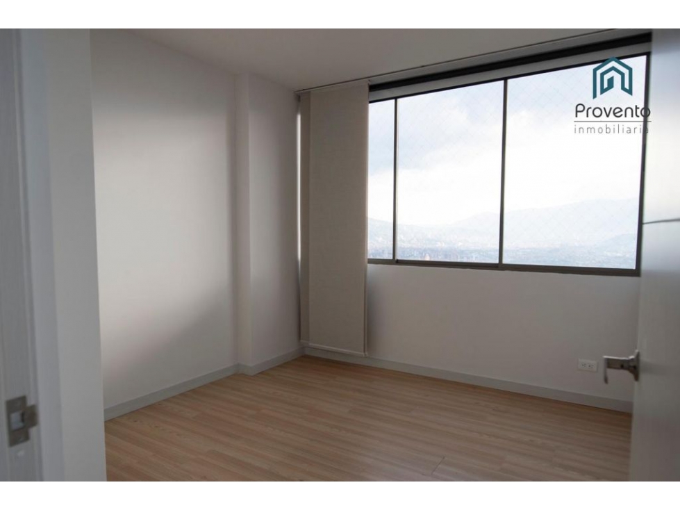 Apartamento en venta en Altos Del Poblado, Medellín · foto 7 de 10