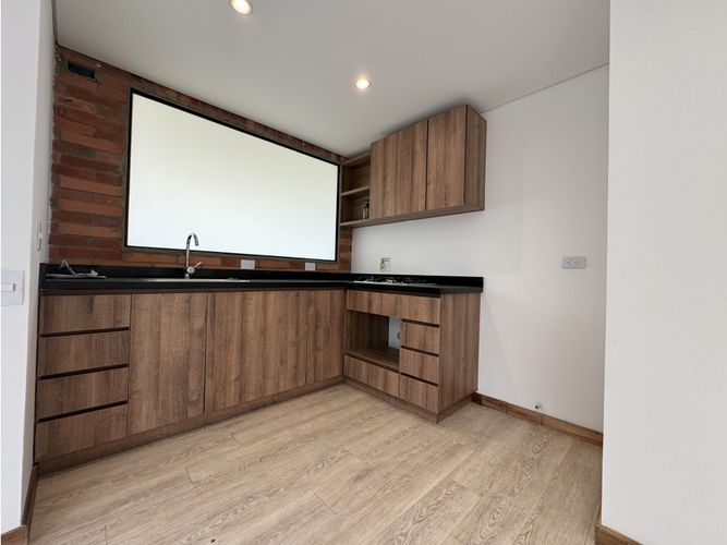 Apartamento de 2 alcobas en venta en Los Salados, El Retiro, 65 m² · foto 2 de 11