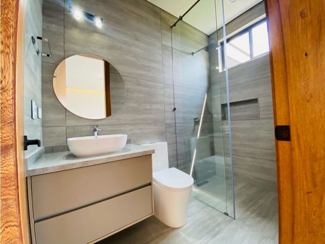 Casa de 4 alcobas en venta en San Nicolas, Rionegro, 460 m² · foto 10 de 24