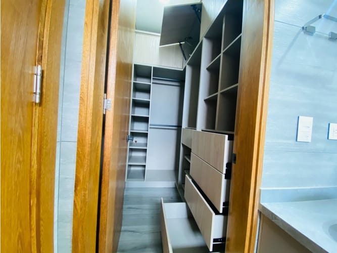 Casa de 4 alcobas en venta en San Nicolas, Rionegro, 460 m² · foto 11 de 24