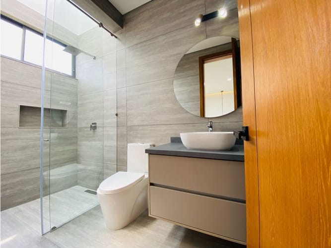 Casa de 4 alcobas en venta en San Nicolas, Rionegro, 460 m² · foto 12 de 24