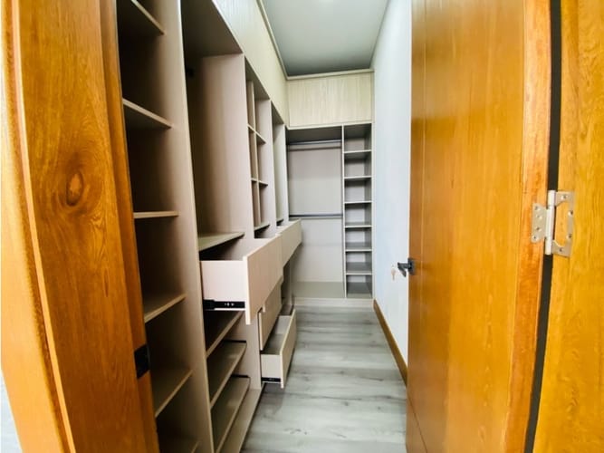 Casa de 4 alcobas en venta en San Nicolas, Rionegro, 460 m² · foto 16 de 24