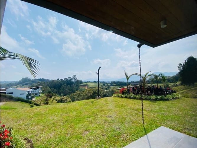 Casa de 4 alcobas en venta en San Nicolas, Rionegro, 460 m² · foto 23 de 24