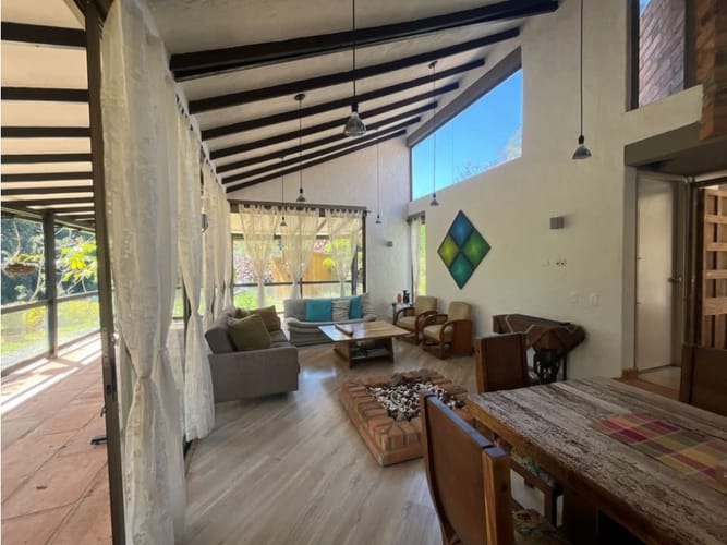 Casa de 3 alcobas en venta en Vía Las Palmas, Envigado, 300 m² · foto 3 de 18