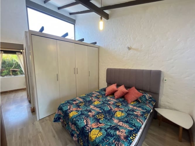 Casa de 3 alcobas en venta en Vía Las Palmas, Envigado, 300 m² · foto 8 de 18