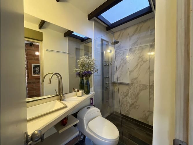 Casa de 3 alcobas en venta en Vía Las Palmas, Envigado, 300 m² · foto 9 de 18