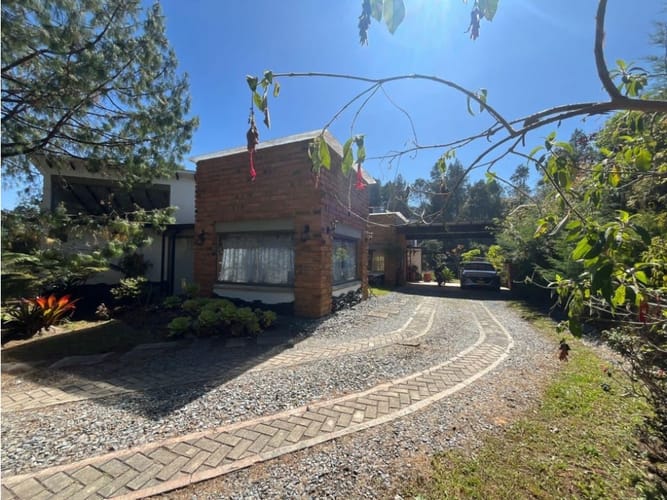 Casa de 3 alcobas en venta en Vía Las Palmas, Envigado, 300 m² · foto 12 de 18