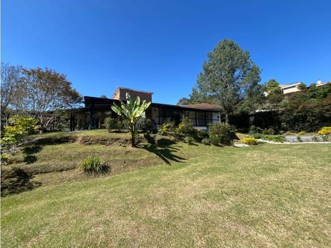 Casa de 3 alcobas en venta en Vía Las Palmas, Envigado, 300 m² · foto 18 de 18
