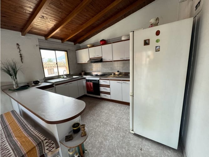 Casa de 5 alcobas en venta en San Marcos, Envigado, 114 m² · foto 4 de 13