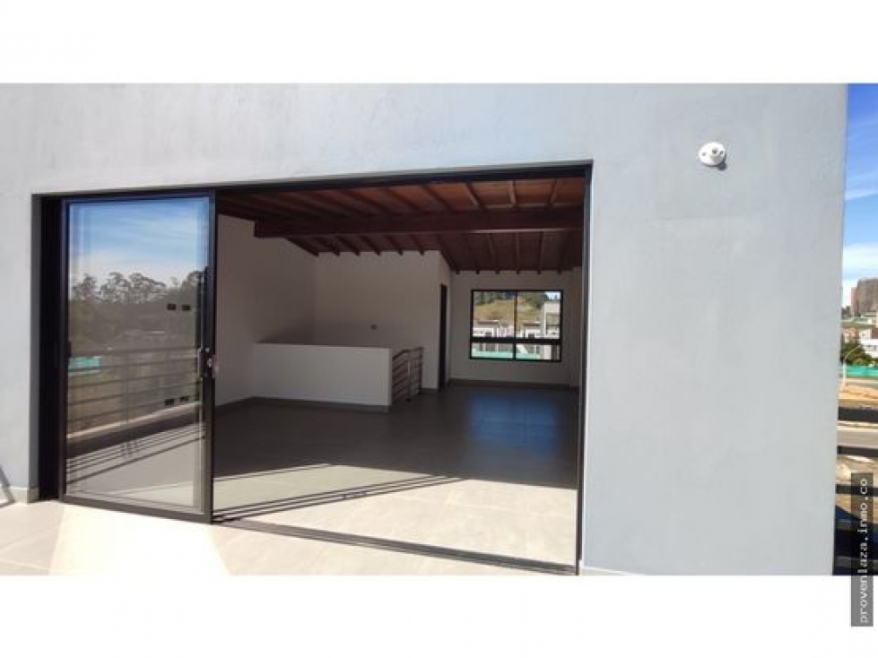 Casa de 3 alcobas en venta en Centro, Rionegro, 225 m² · foto 6 de 19