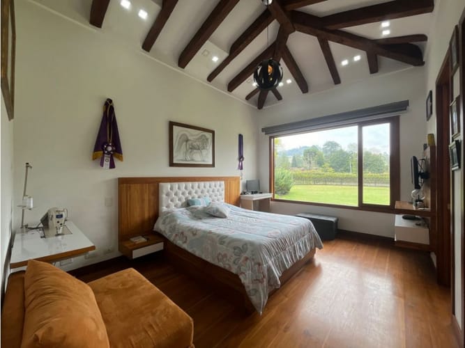 Casa de 4 alcobas en venta en Cabeceras De Llanogrande, Rionegro, 430 m² · foto 13 de 17