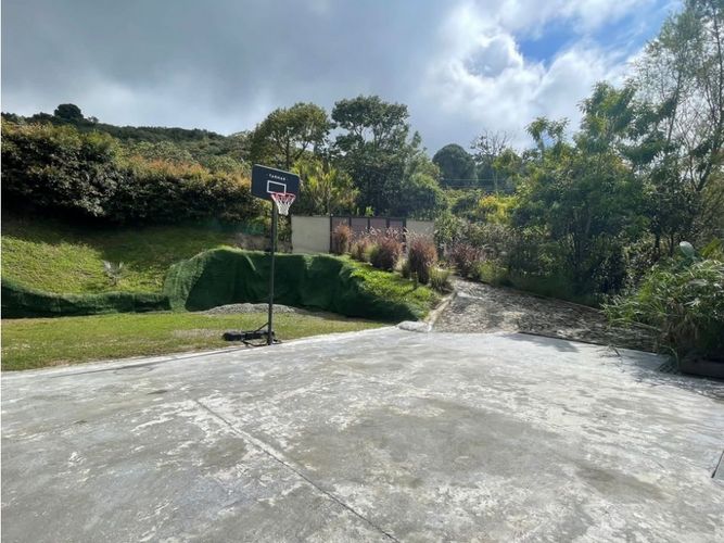 Casa de 3 alcobas en venta en Niquia, Bello, 237 m² · foto 9 de 15