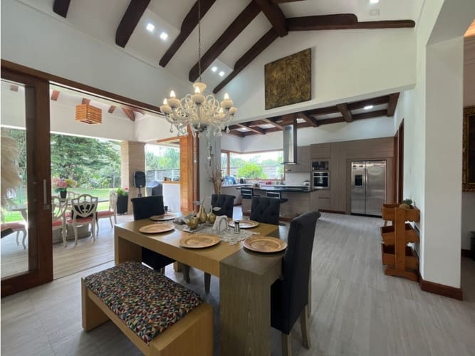 Casa de 4 alcobas en venta en Cabeceras De Llanogrande, Rionegro, 430 m² · foto 15 de 17