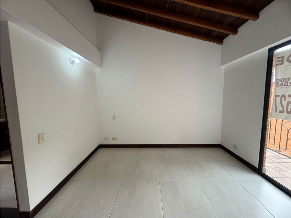 Casa en venta en Zona Centro, Envigado · foto 11 de 24