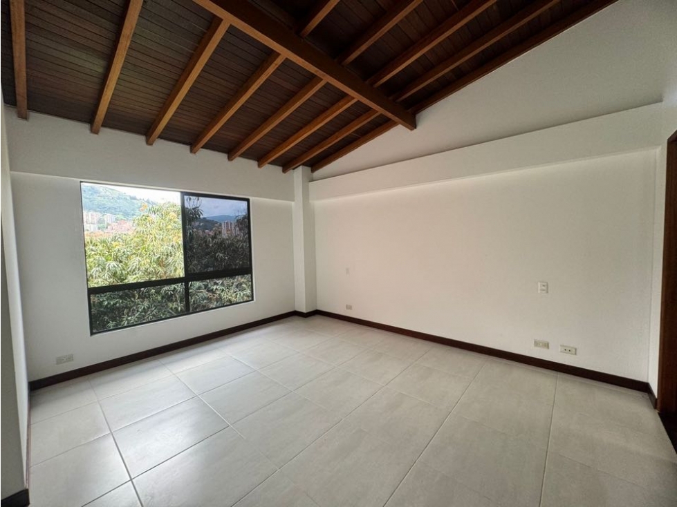 Casa en venta en Zona Centro, Envigado · foto 22 de 24
