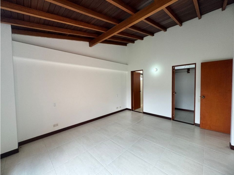 Casa en venta en Zona Centro, Envigado · foto 23 de 24