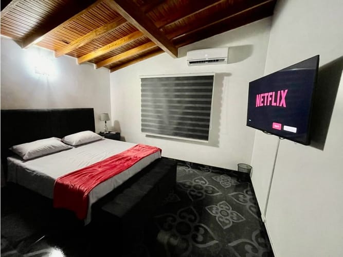 Casa de 5 alcobas en venta en Belén, Medellín, 220 m² · foto 6 de 12