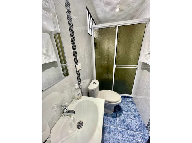 Casa de 5 alcobas en venta en Belén, Medellín, 220 m² · foto 10 de 12