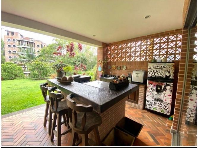 Casa de 4 alcobas en venta en La Calera, Medellín, 440 m² · foto 7 de 24