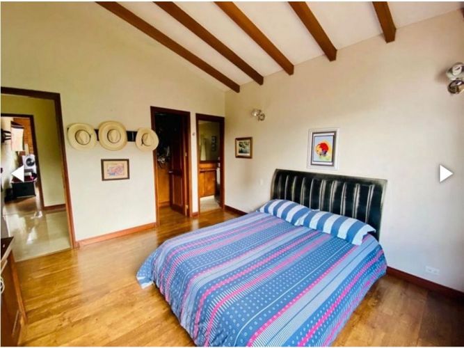 Casa de 4 alcobas en venta en La Calera, Medellín, 440 m² · foto 17 de 24
