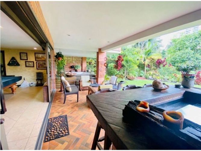 Casa de 4 alcobas en venta en La Calera, Medellín, 440 m² · foto 23 de 24