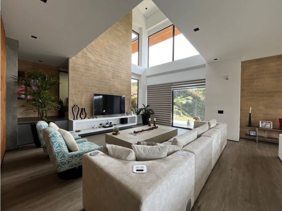 Casa en venta en Santa Catalina, Envigado · foto 6 de 24