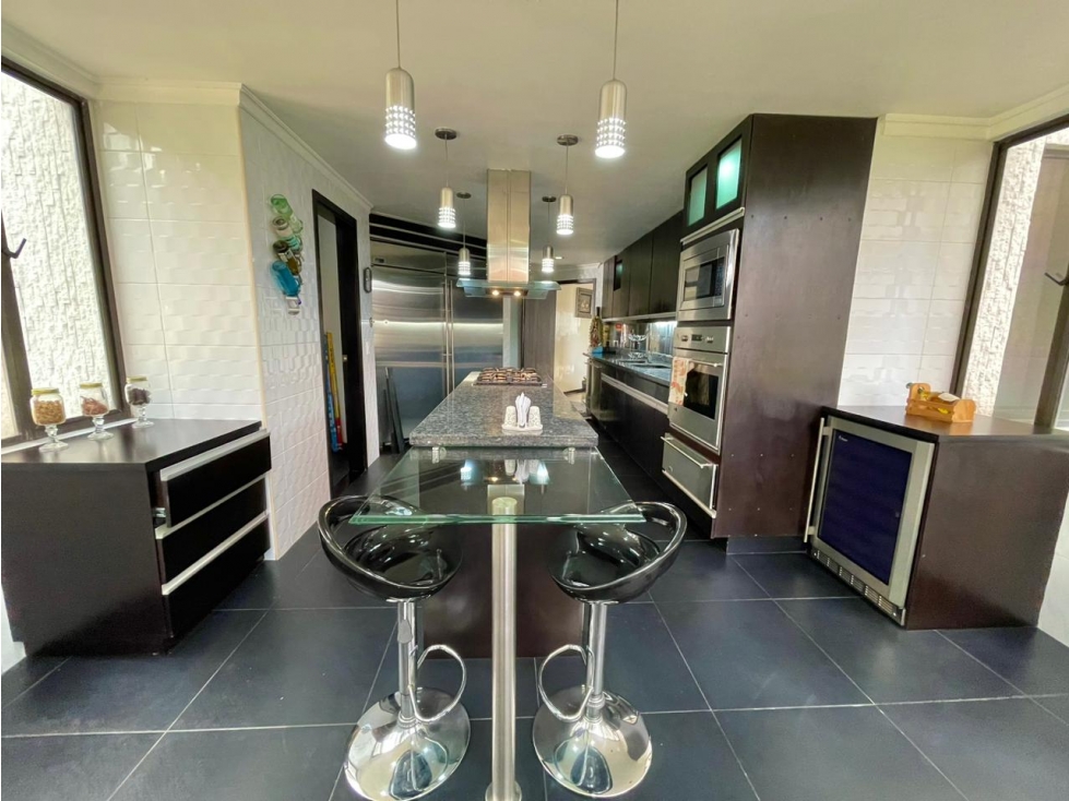 Apartamento en venta en El Poblado, Medellín · foto 23 de 23